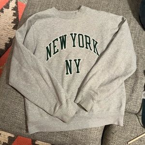 Brandy Melville / John Galt New York Crewneck Sweat-shirt